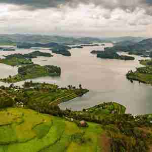 lake bunyonyi